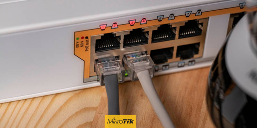 Mikrotik CRS328-24P-4S+: 10G Bağlantılarla Hızlı Veri Aktarımı ve Ağ Performansı

